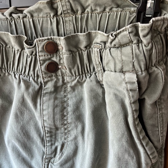 Olive green paper bag pants from target! Size 0! - Picture 3 of 4